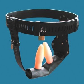 Cinturón castidad mujer con dildo y plug
